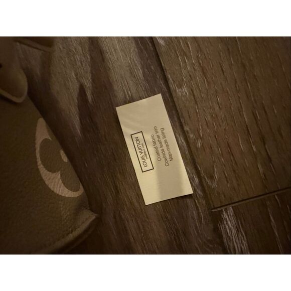 Louis Vuitton OnTheGo MM Empreinte - Picture 9 of 13